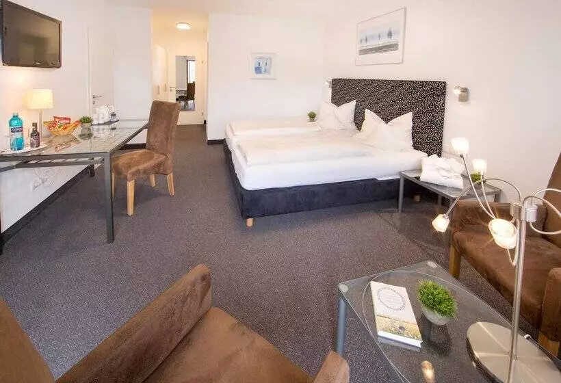 Отель Am Kurpark Spath