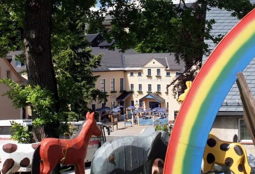 Отель Erbgericht Buntes Haus