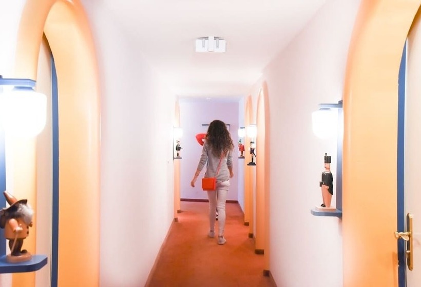 Отель Erbgericht Buntes Haus