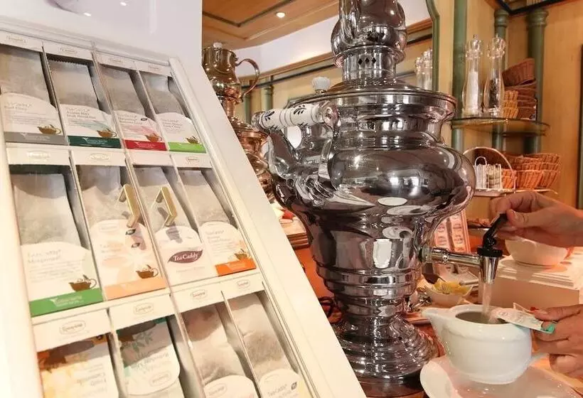 Отель Erbgericht Buntes Haus