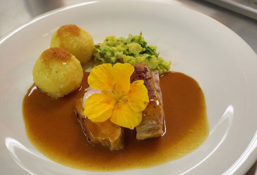 Отель Fetzers Land