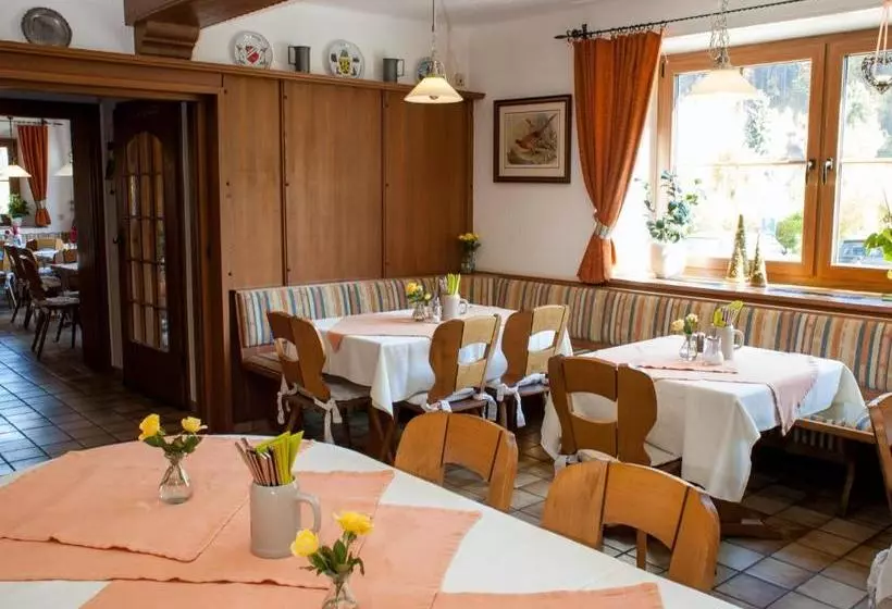 Otel Gasthof Zur Behringersmühle