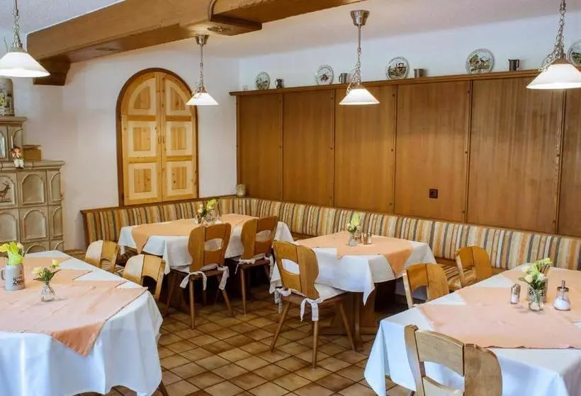 Otel Gasthof Zur Behringersmühle