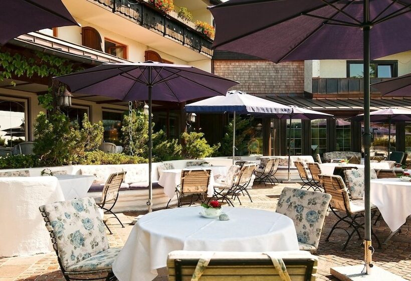 فندق Mittelburg Wellness