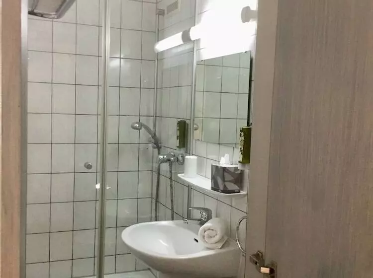 هتل & Restaurant Badischer Hof