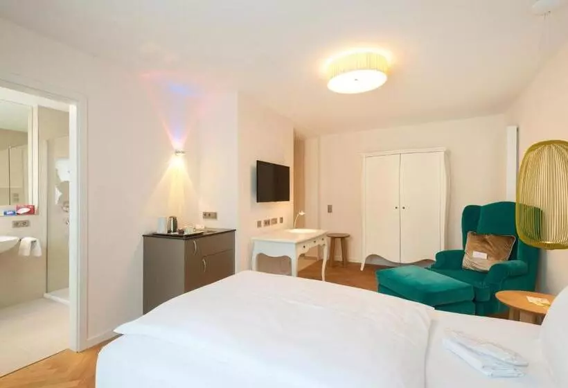 ホテル Traube Revital