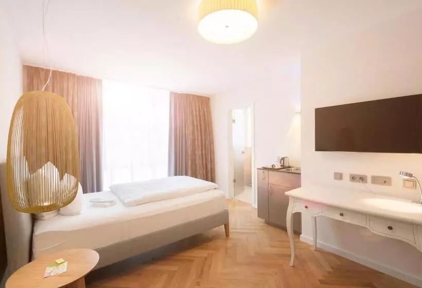 ホテル Traube Revital