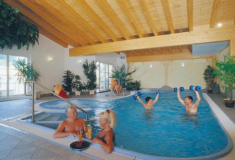 فندق Ursula Garni