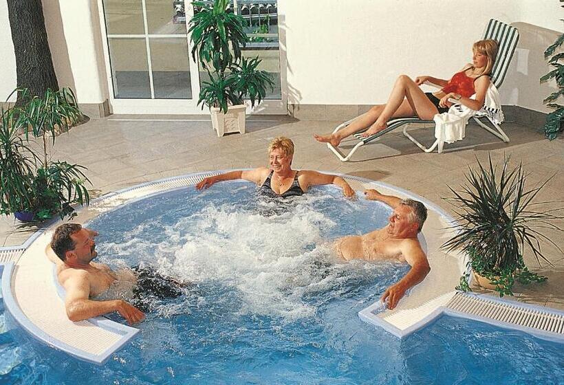 فندق Ursula Garni