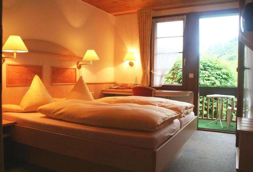 بنسيون Gasthaus Hirschen