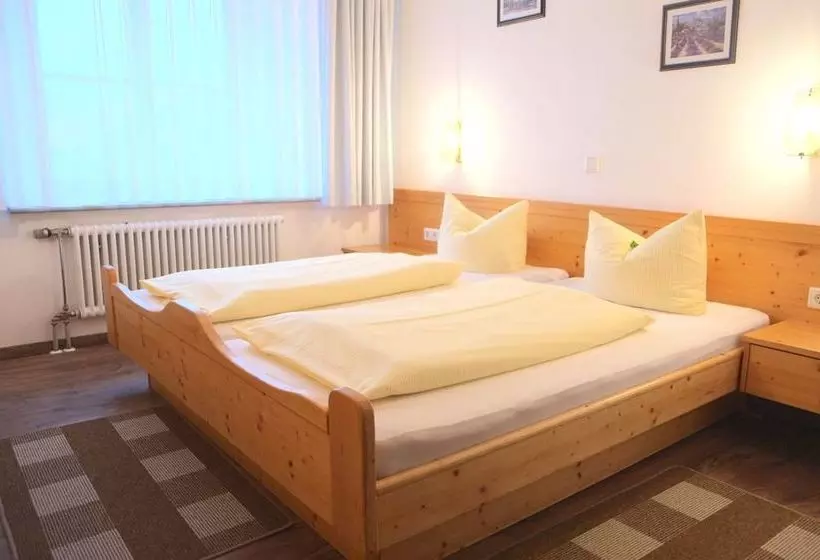 膳宿费 Gasthof Römer-castell