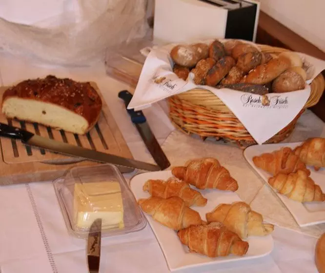 膳宿费 Gasthof Römer-castell