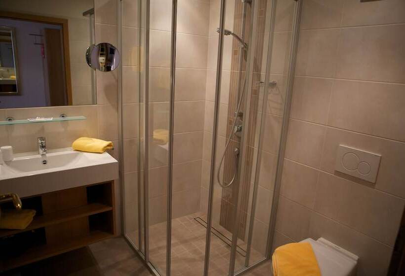 بنسيون Gasthof Rose