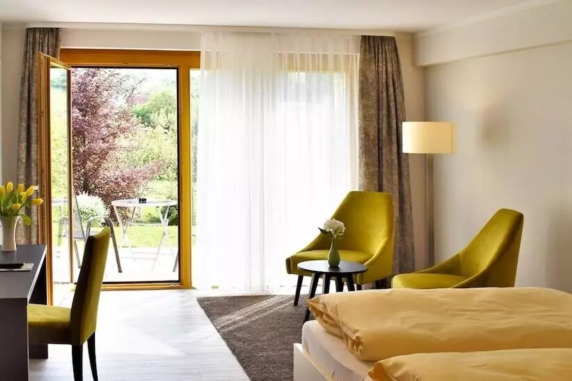 بنسيون Gasthof Rose