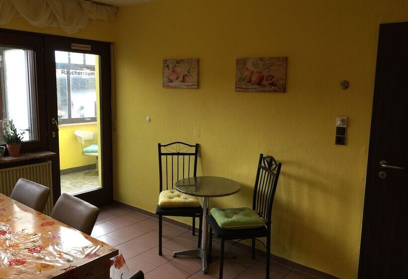 膳宿费 Gästehaus Peterhoff