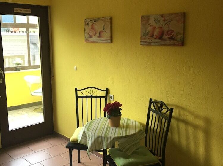 膳宿费 Gästehaus Peterhoff