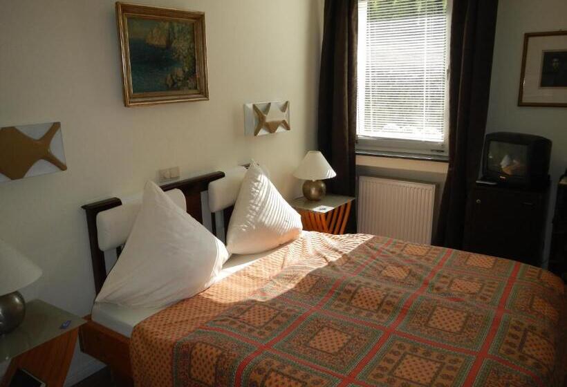 ペンション Villa Meererbusch