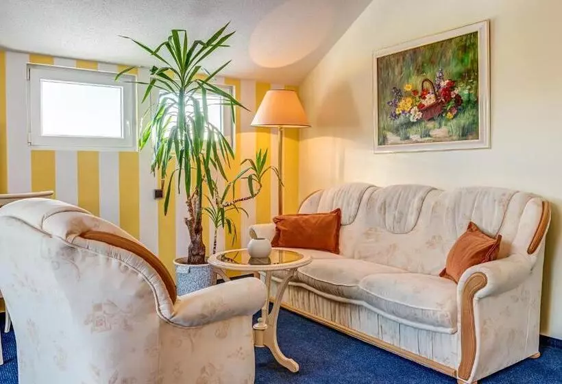 Bed and Breakfast & Pension Traumblick