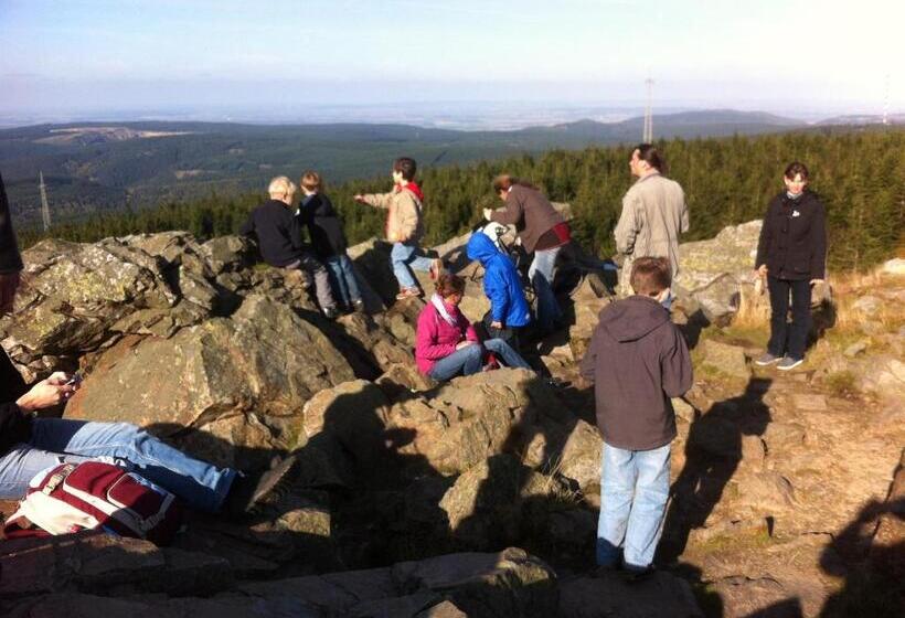 تختخواب و صبحانه Pension Winkel