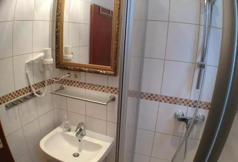 مبيت وإفطار Pension Winkel