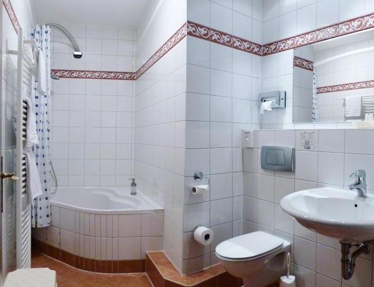 Отель Am Schloss Darmstaedter Hof