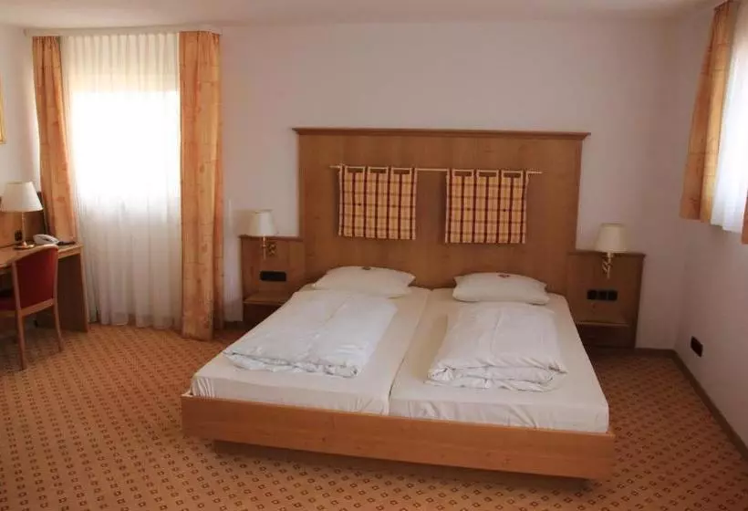 Hotel Am Schloss Darmstaedter Hof