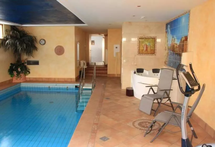 Hotel Am Schloss Darmstaedter Hof