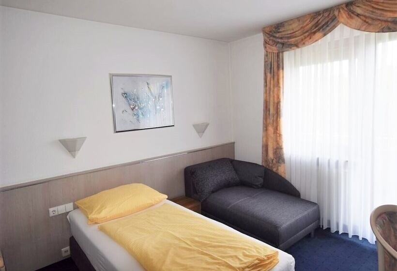 Отель Alena   Kontaktlos Check In