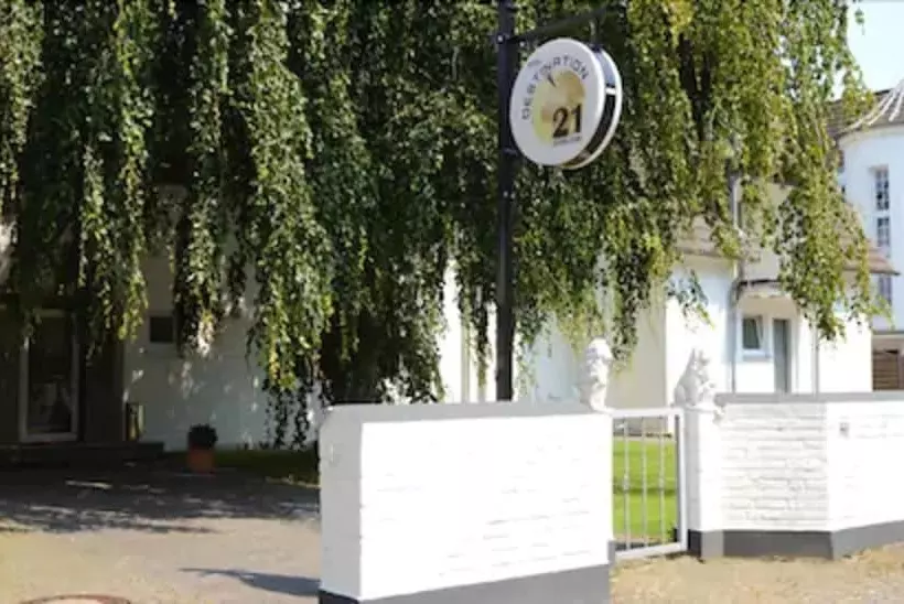 هتل Destination 21