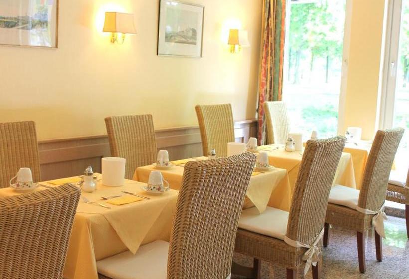 هتل Eden   Am Hofgarten