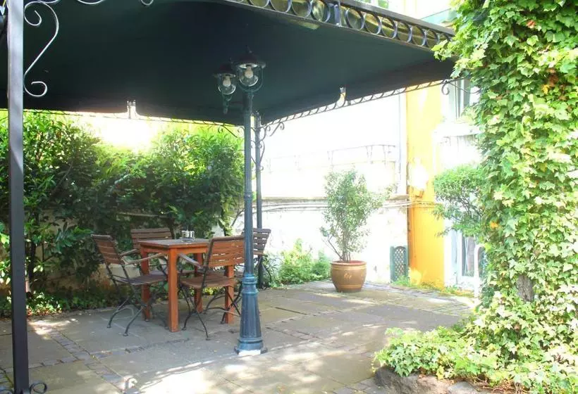 בית מלון כפרי Eden Am Hofgarten