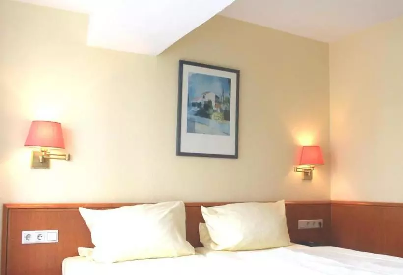 בית מלון כפרי Eden Am Hofgarten