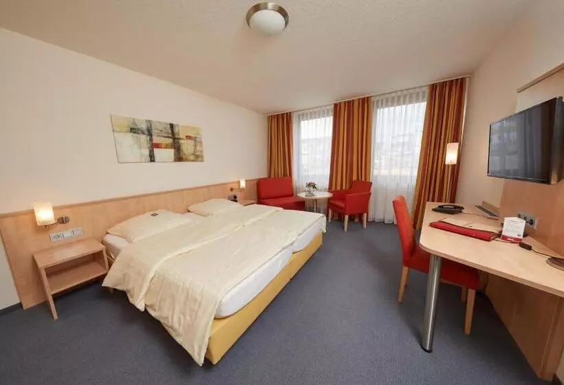 هتل Filderland Stuttgart Messe Airport Self Check In