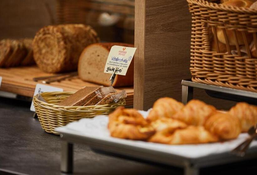 هتل Filderland Stuttgart Messe Airport Self Check In