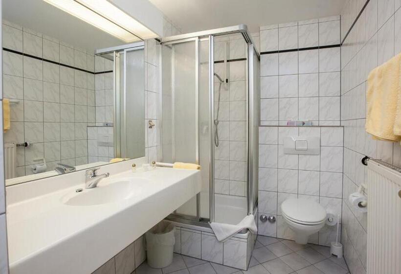 هتل Garni Gunther