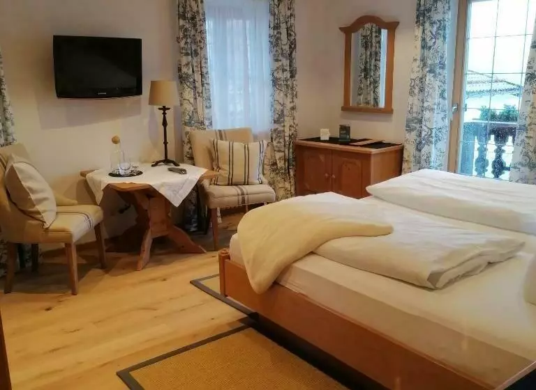 Hotelli Garni Reiffenstuel