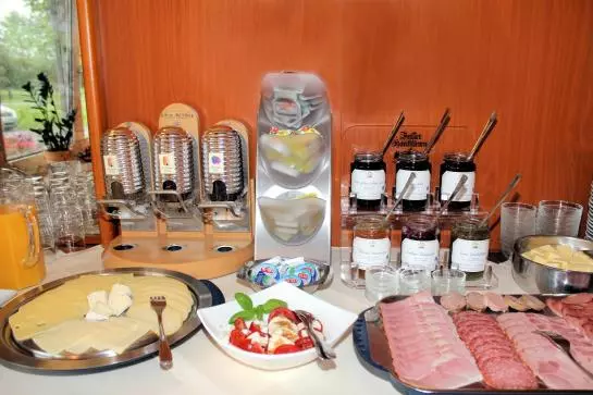 Пансион Gästehaus Am Timp