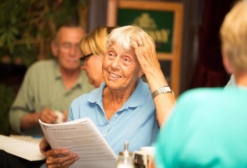 Отель Hajo´s Germania Lodge & Irish Pub