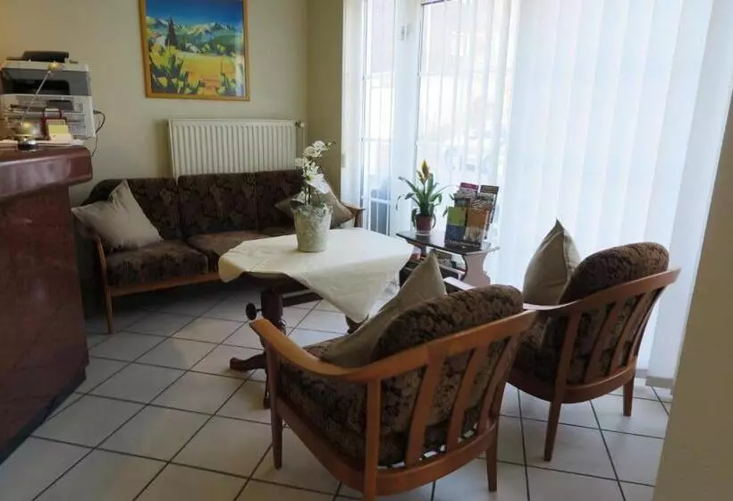 בית מלון כפרי Kaiser