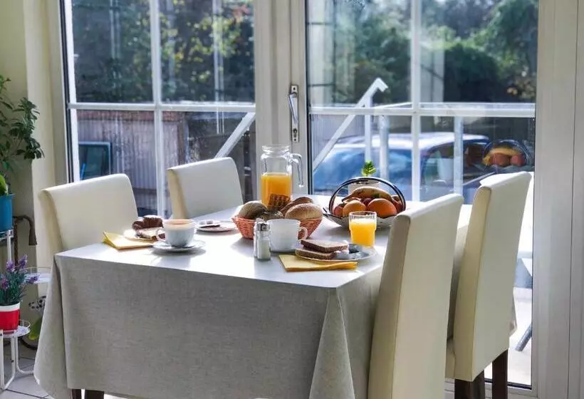 בית מלון כפרי Kaiser