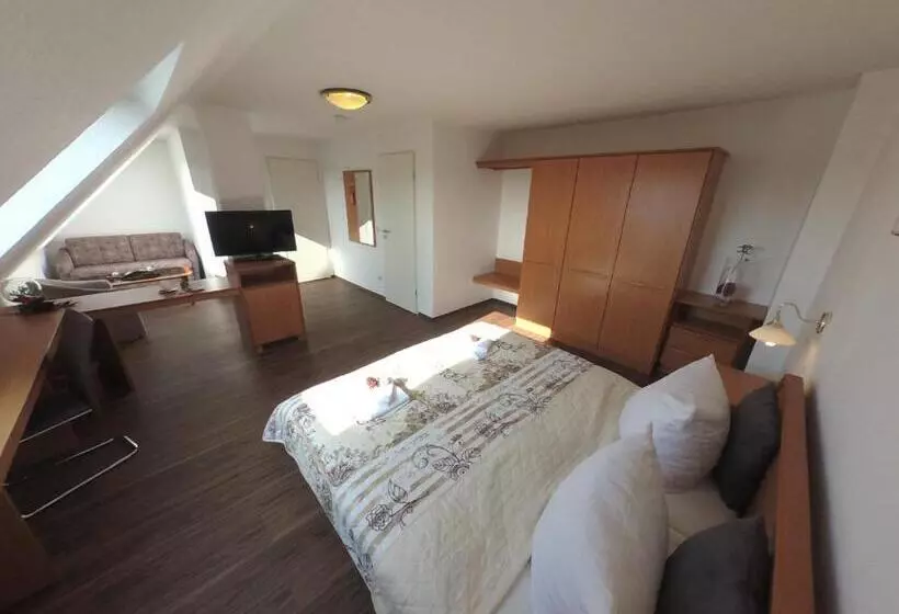 בית מלון כפרי Kaiser