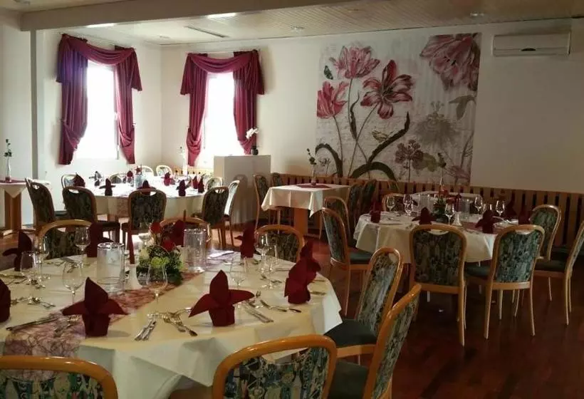 Hosser S Hotel Restaurant