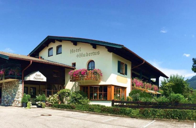 בית מלון כפרי Hubertus Garni