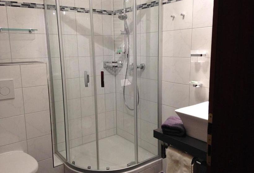 בית מלון כפרי Hubertus Garni