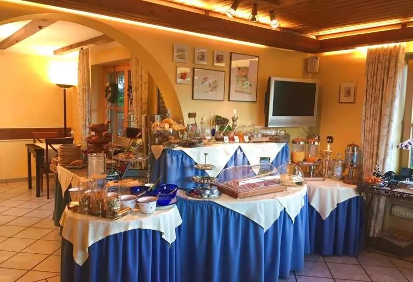 Отель Hubertus Garni