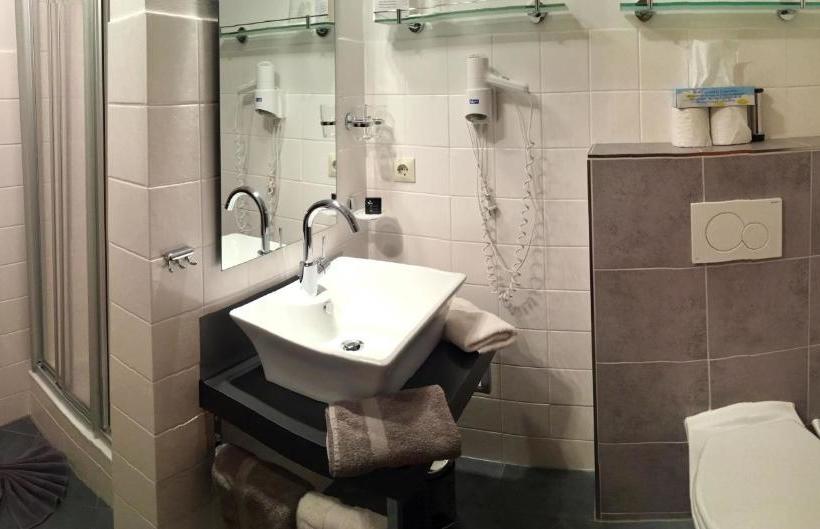 בית מלון כפרי Hubertus Garni