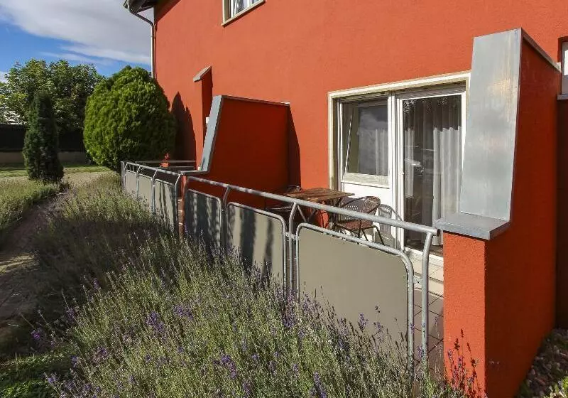 Hotel Lowen Garni B&b