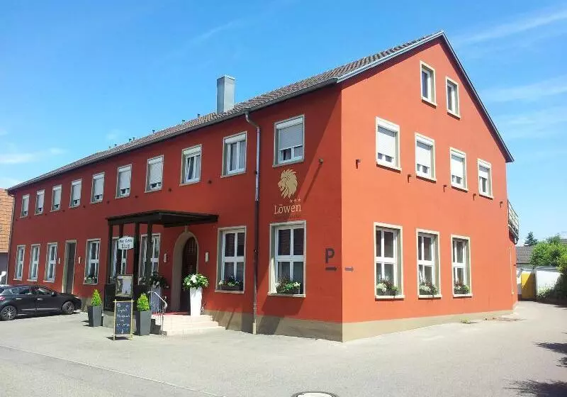 Hotel Lowen Garni B&b