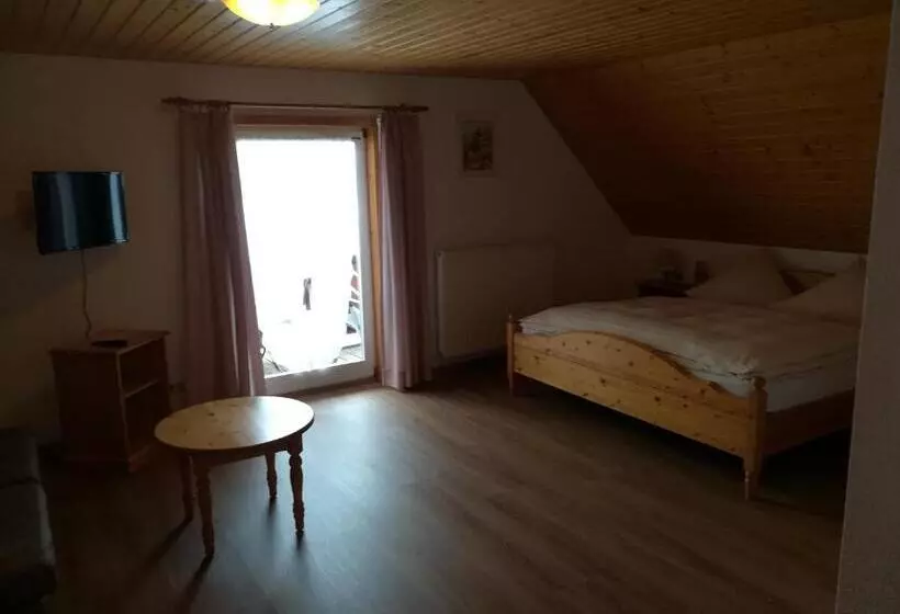 ホテル Schwarzwaldgasthaus Salenhof