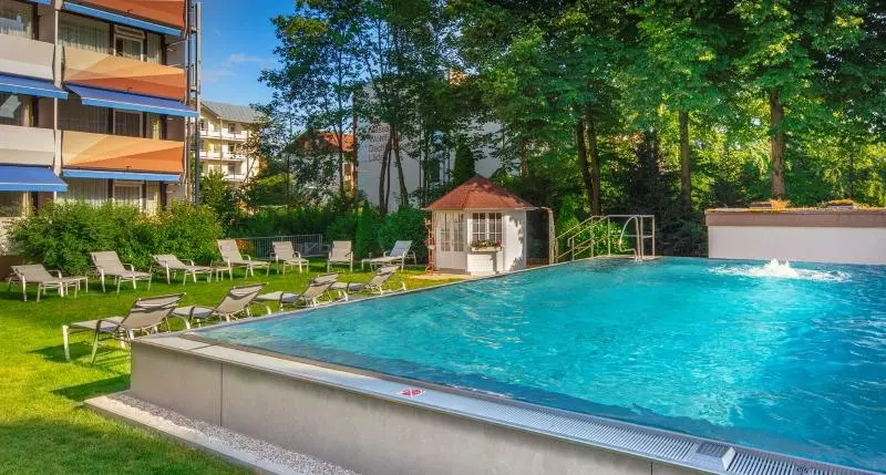 Hotel Schweizer Hof Thermal Und Vital Resort